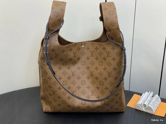 Atlantis GM LOUIS VUITTON 0723